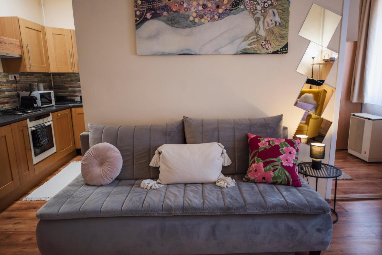 Heart Of Pecs Apartman Free Parking Eksteriør bilde