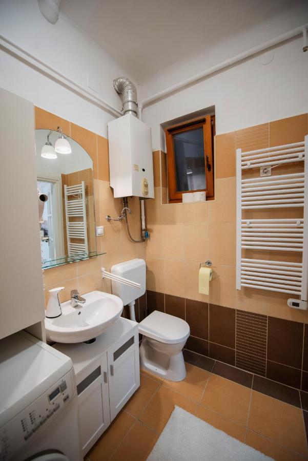 Heart Of Pecs Apartman Free Parking Eksteriør bilde